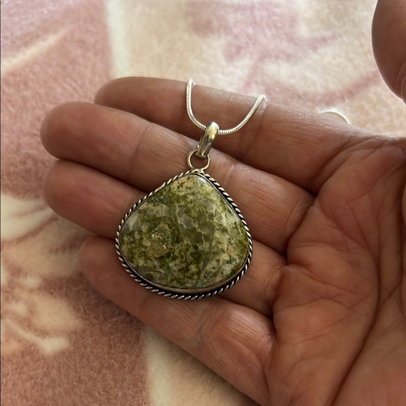 Sterling Silver 925 Necklace with Green Teardrop Gemstone Pendant – Natural - Picture 1 of 5